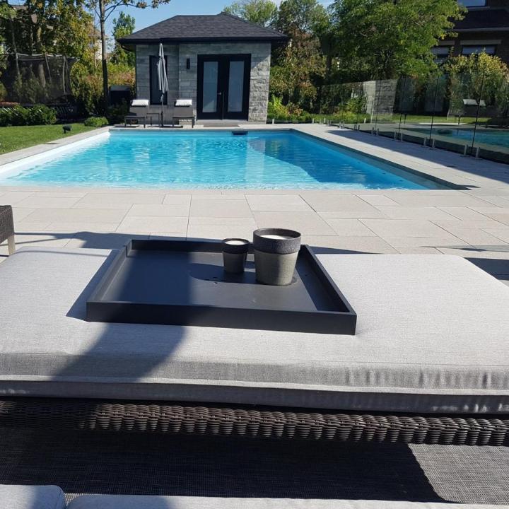 Installation de piscine creusée Laval