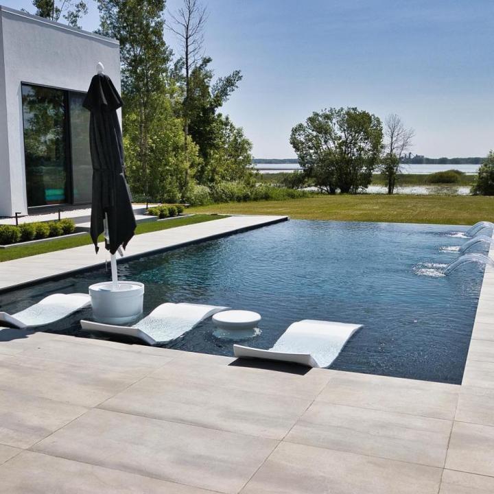Inground pool installation Laval