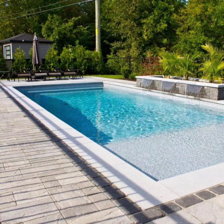 Sollicitez nos services pour ouvrir et fermer votre piscine dans de bonnes conditions.
